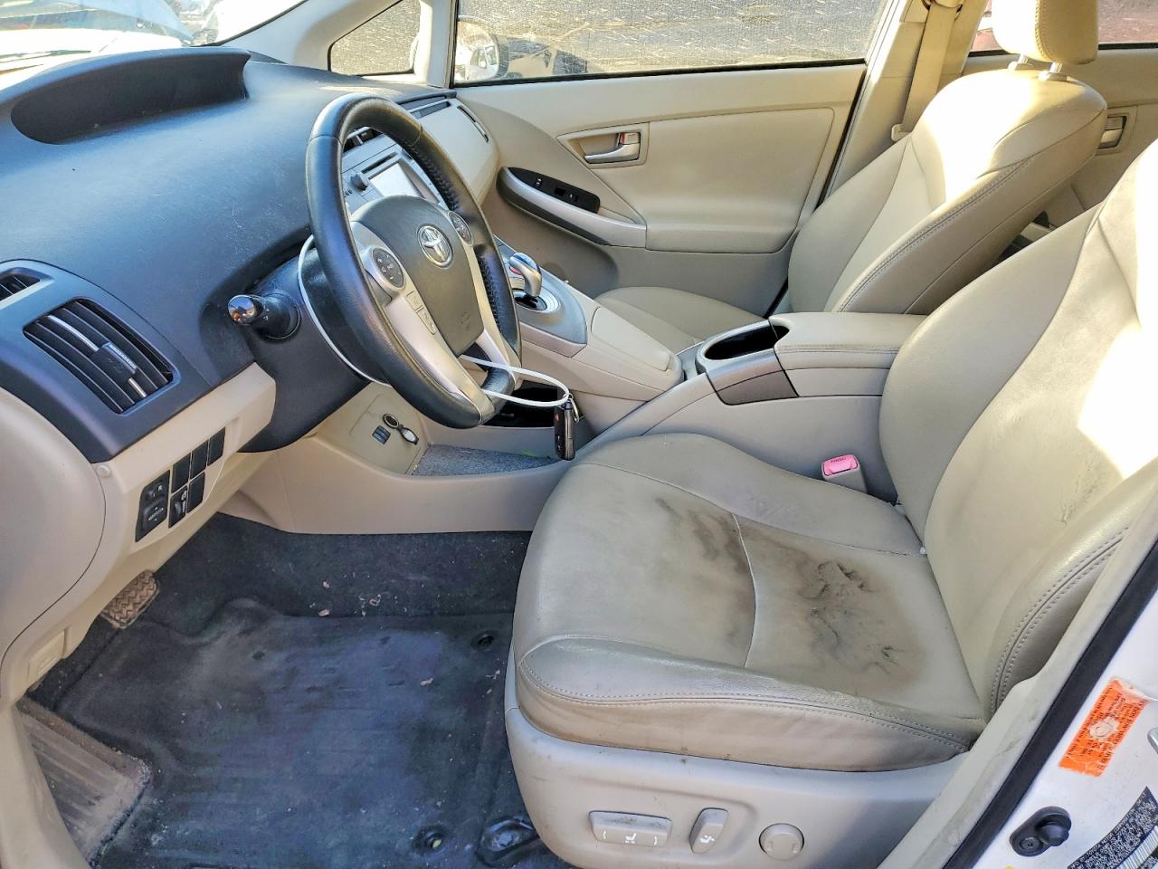 2013 TOYOTA PRIUS photo 7