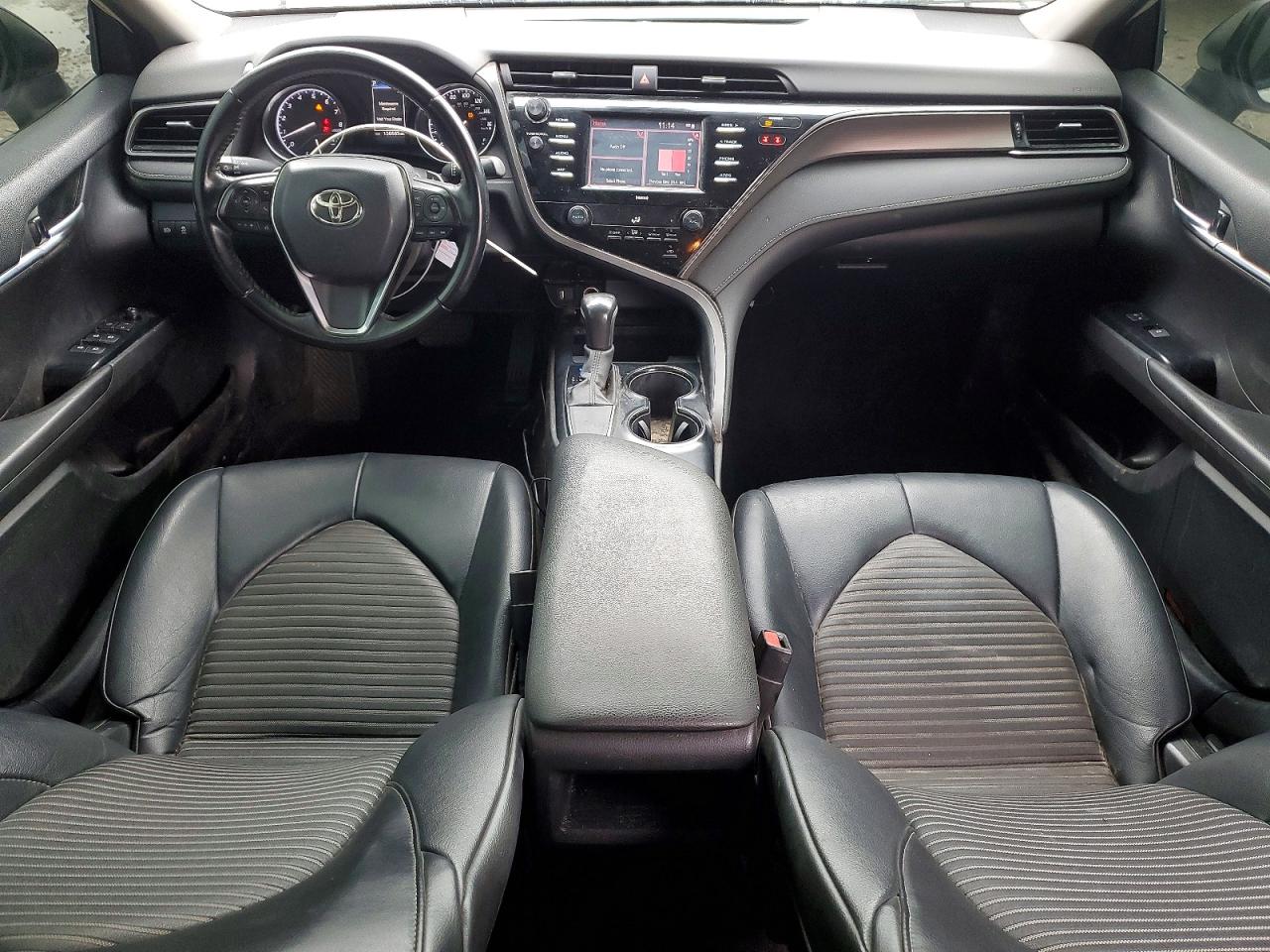 2020 TOYOTA CAMRY SE NIGHTSHADE photo 8