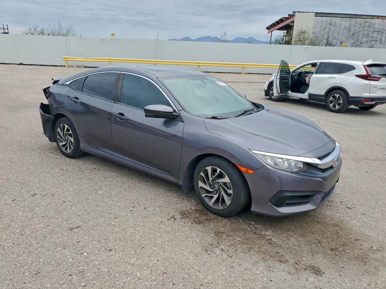 2016 HONDA CIVIC EX photo 4