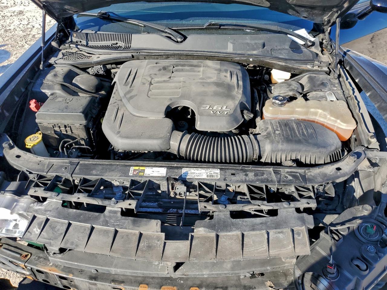 2013 DODGE CHALLENGER SXT photo 11