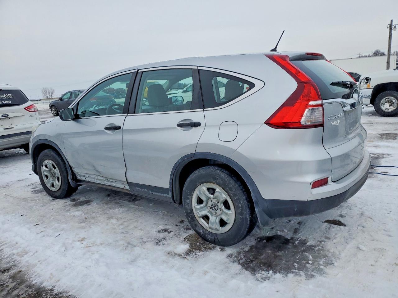 2015 HONDA CR-V LX photo 2