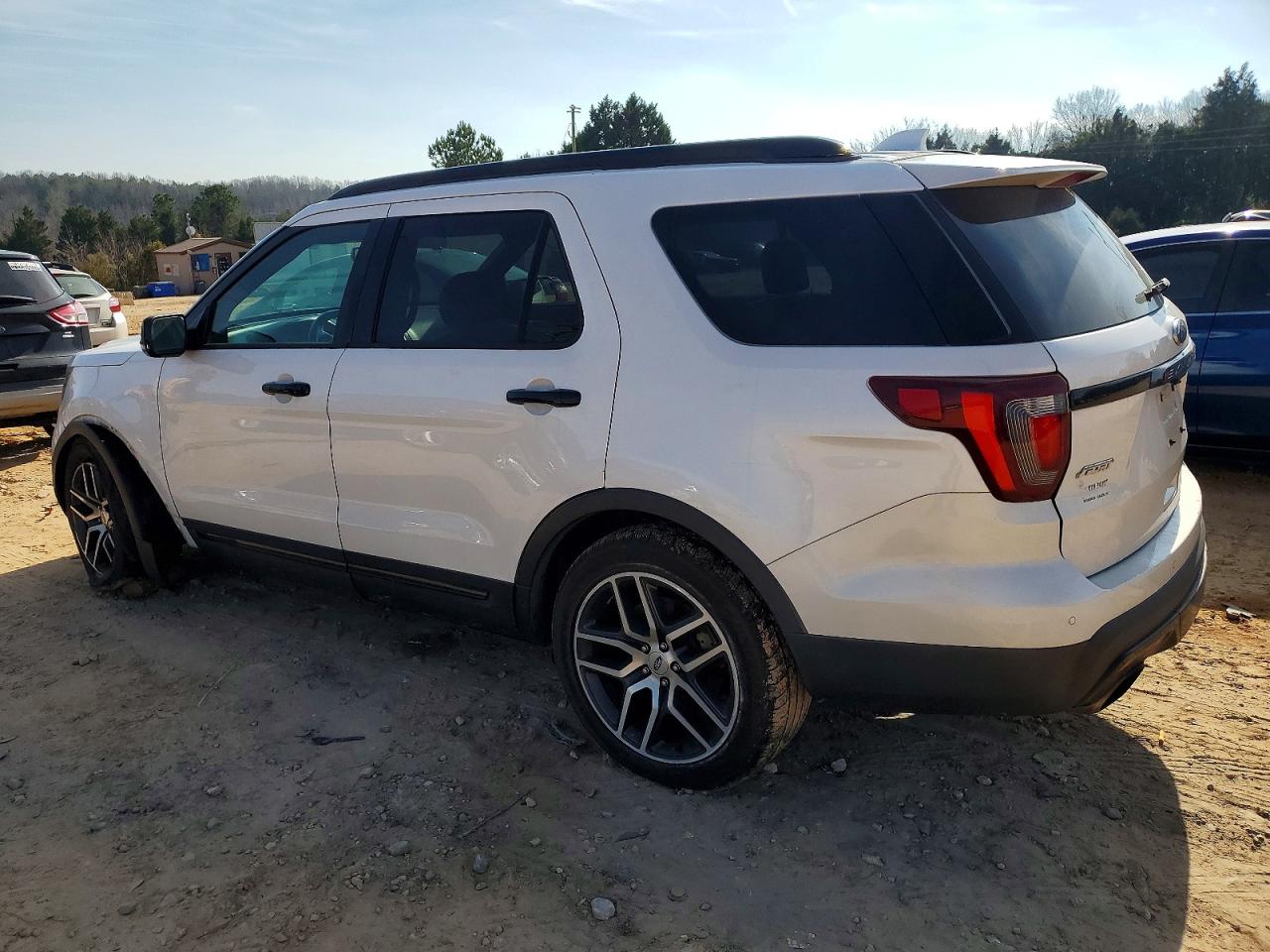 2017 FORD EXPLORER SPORT photo 2