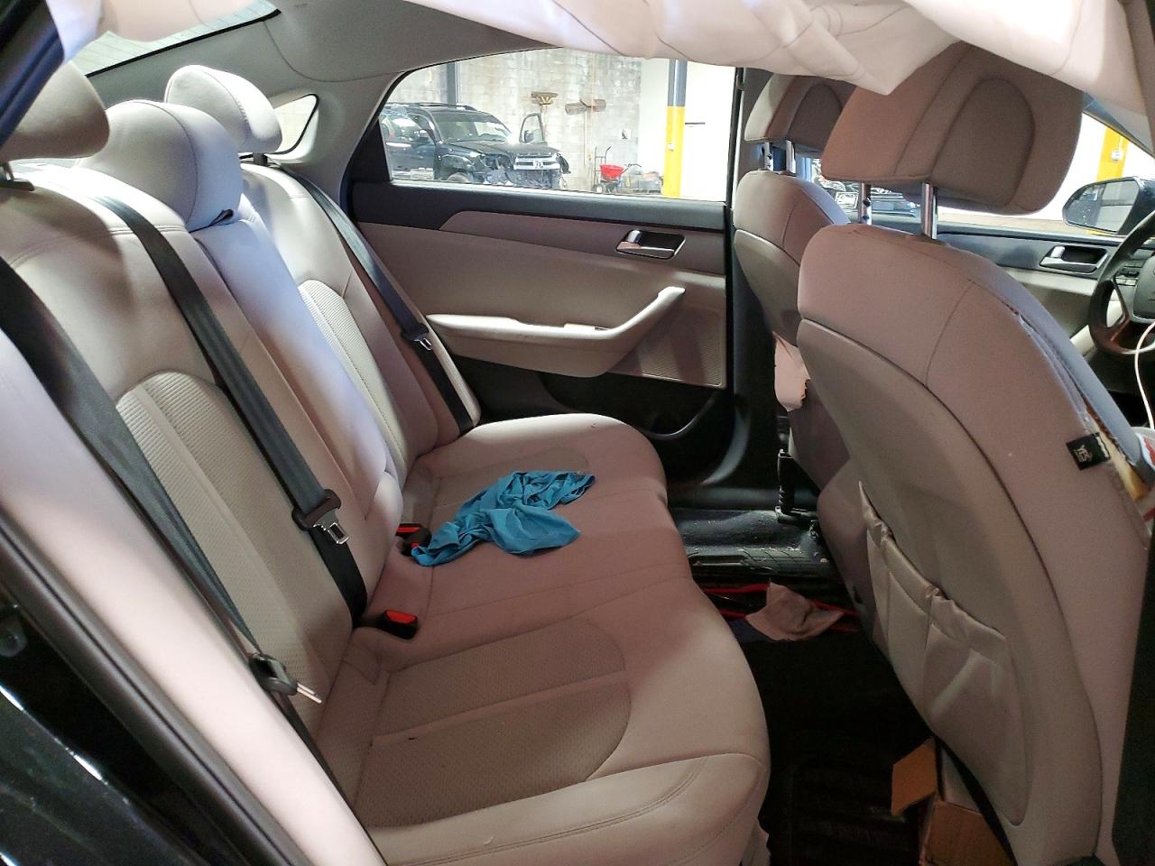 2017 HYUNDAI SONATA SE photo 28