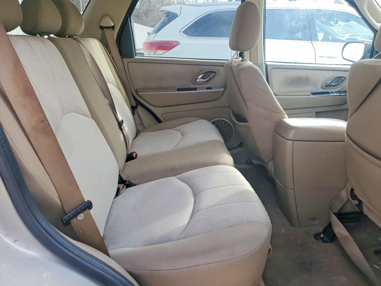 2005 MERCURY MARINER photo 28