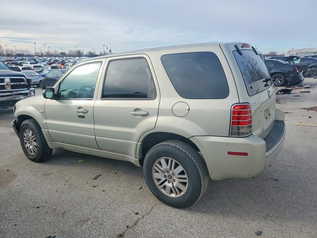 2005 MERCURY MARINER photo 4