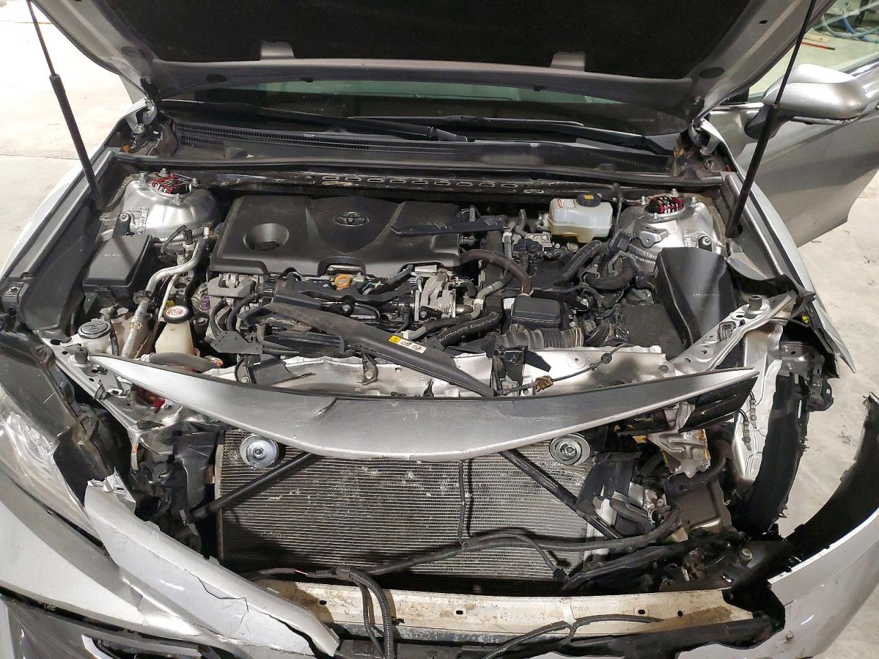 2019 TOYOTA CAMRY HYBRID photo 21