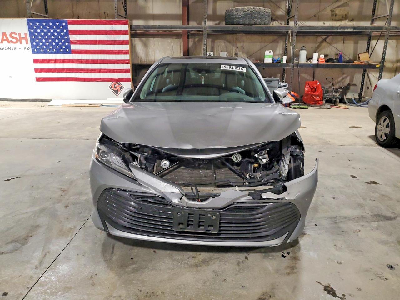 2019 TOYOTA CAMRY HYBRID photo 9