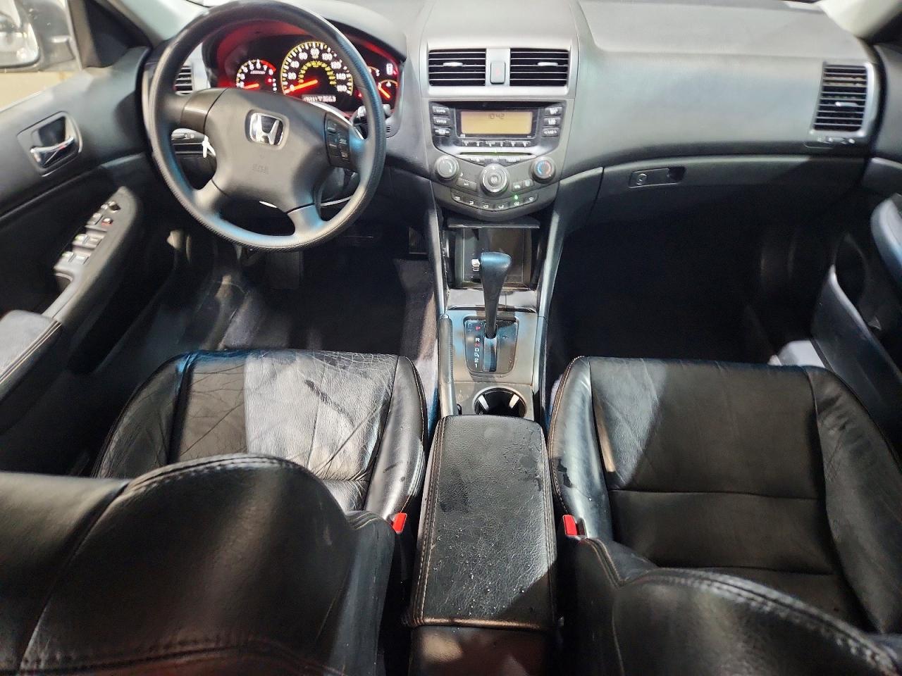 2003 HONDA ACCORD LX photo 8