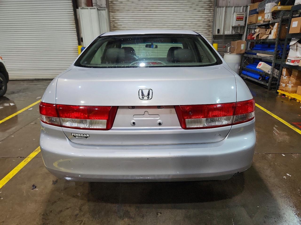 2003 HONDA ACCORD LX photo 6