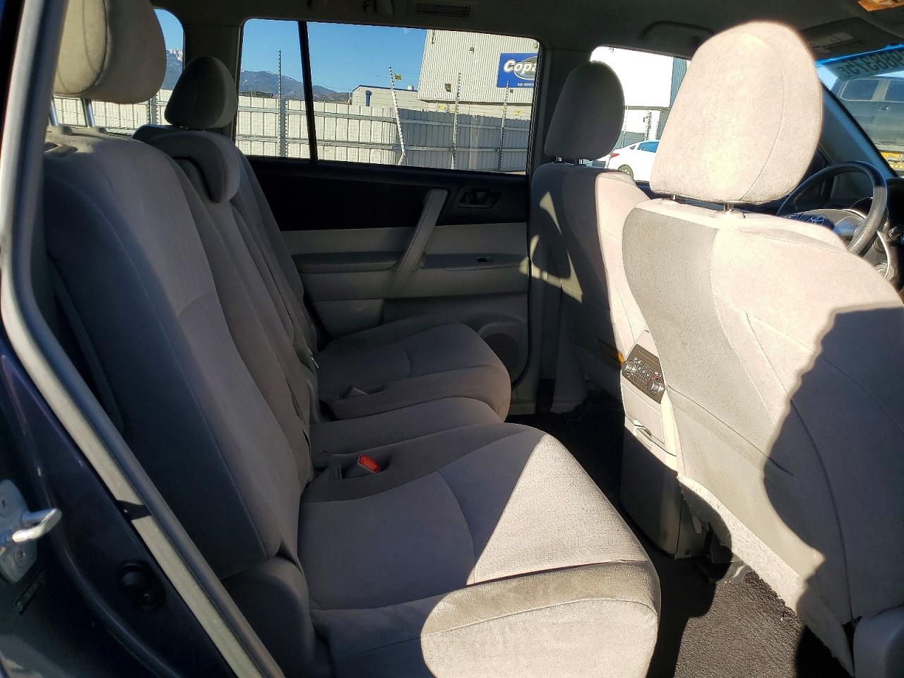 2013 TOYOTA HIGHLANDER BASE photo 21