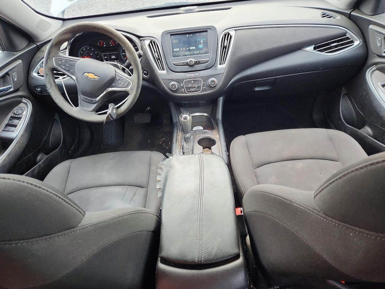 2018 CHEVROLET MALIBU LT photo 8