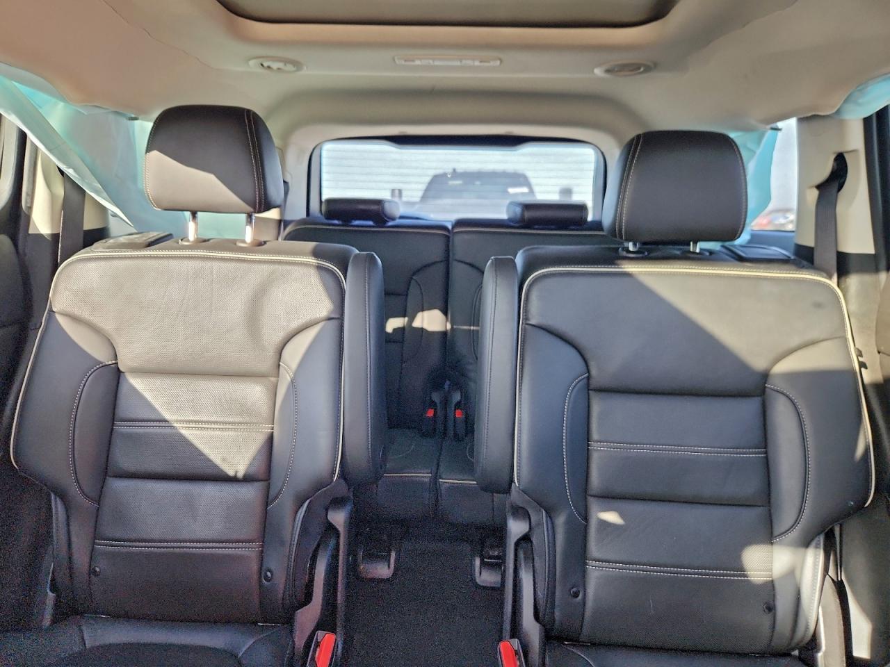 2023 GMC ACADIA DENALI photo 10