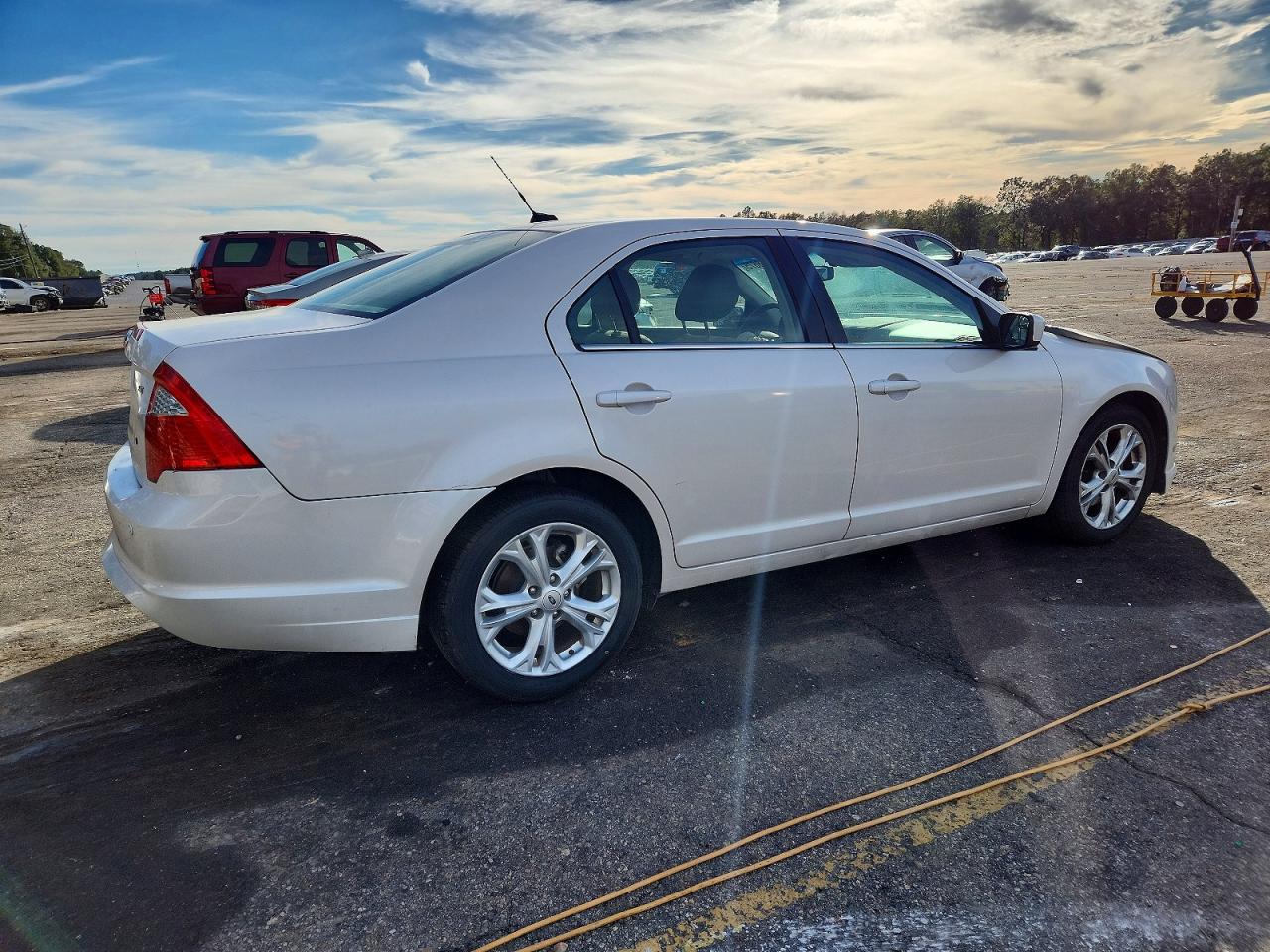 2012 FORD FUSION SE photo 3