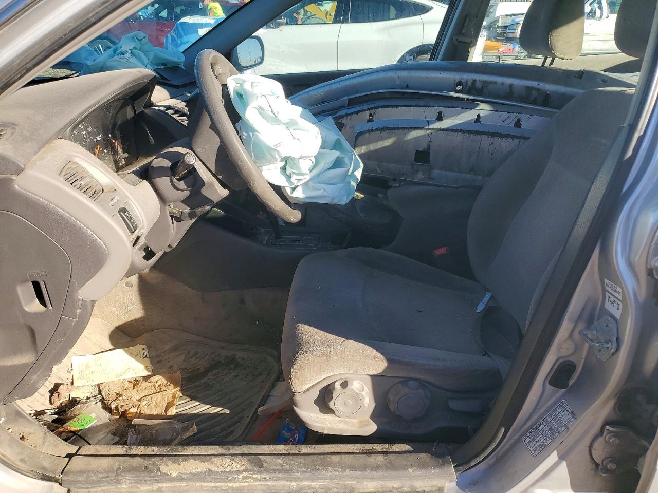 2002 HONDA ACCORD LX photo 13