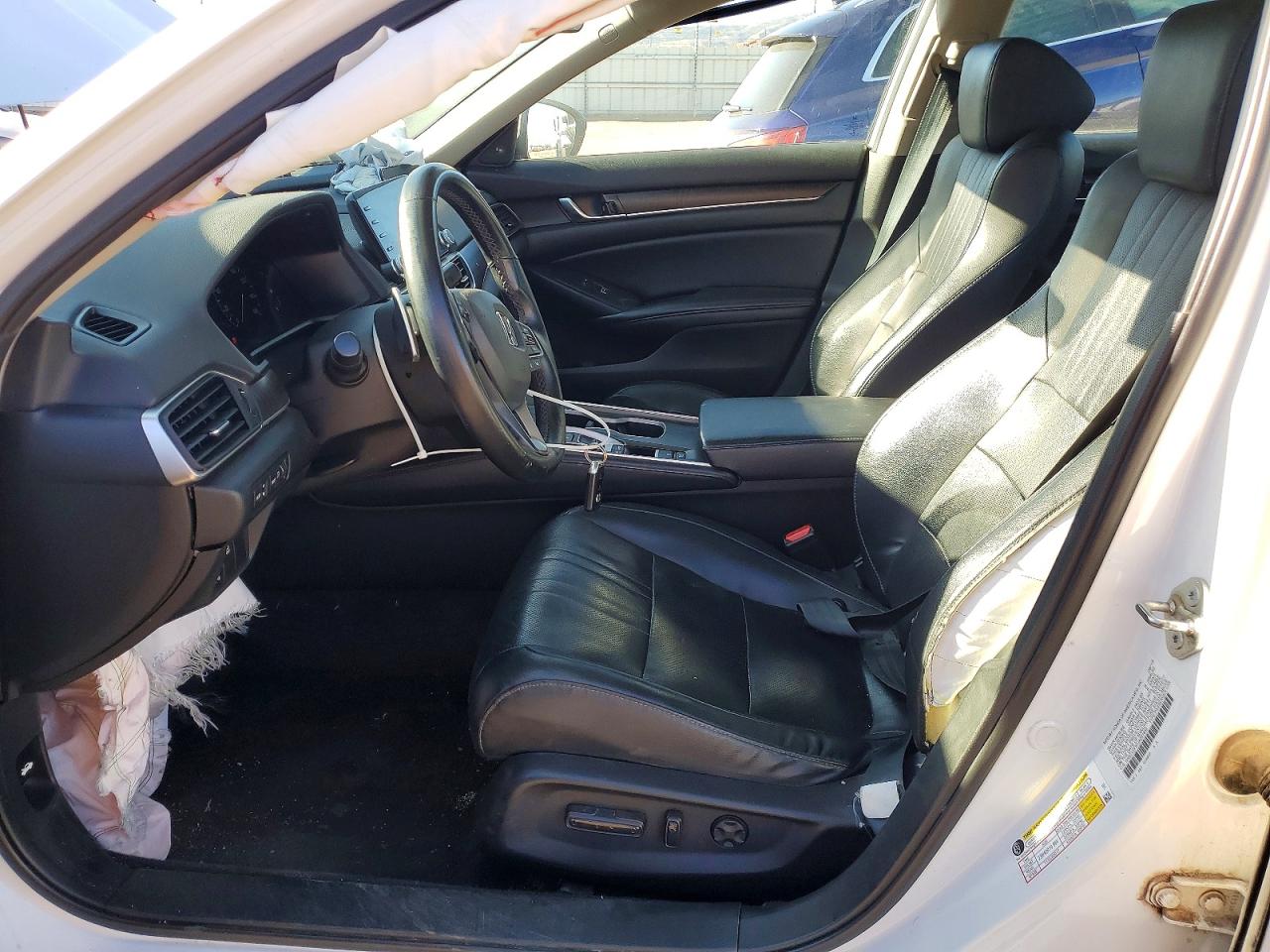2018 HONDA ACCORD TOURING photo 13