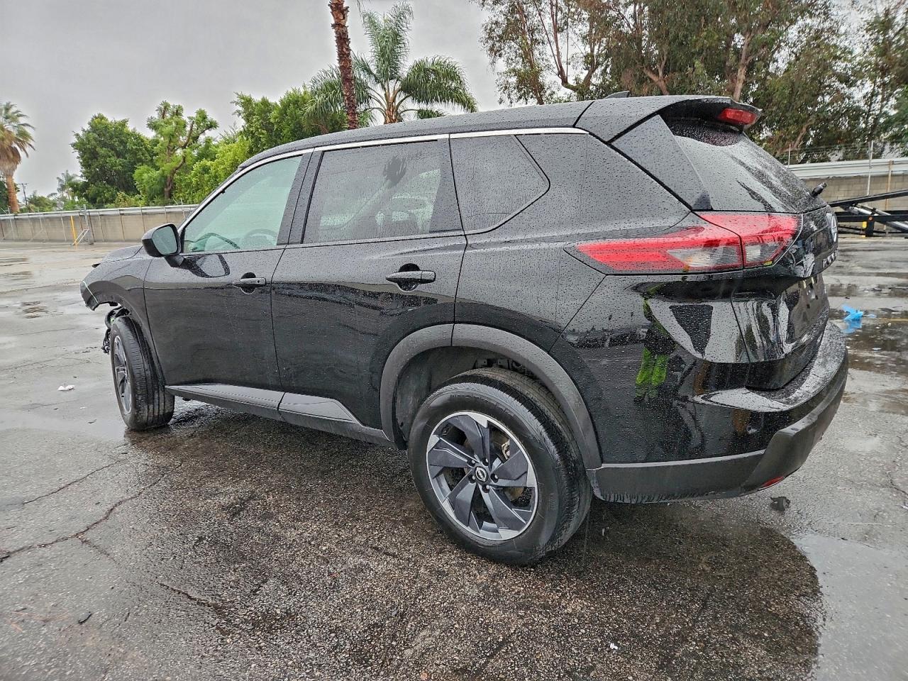 2025 NISSAN ROGUE SV photo 2