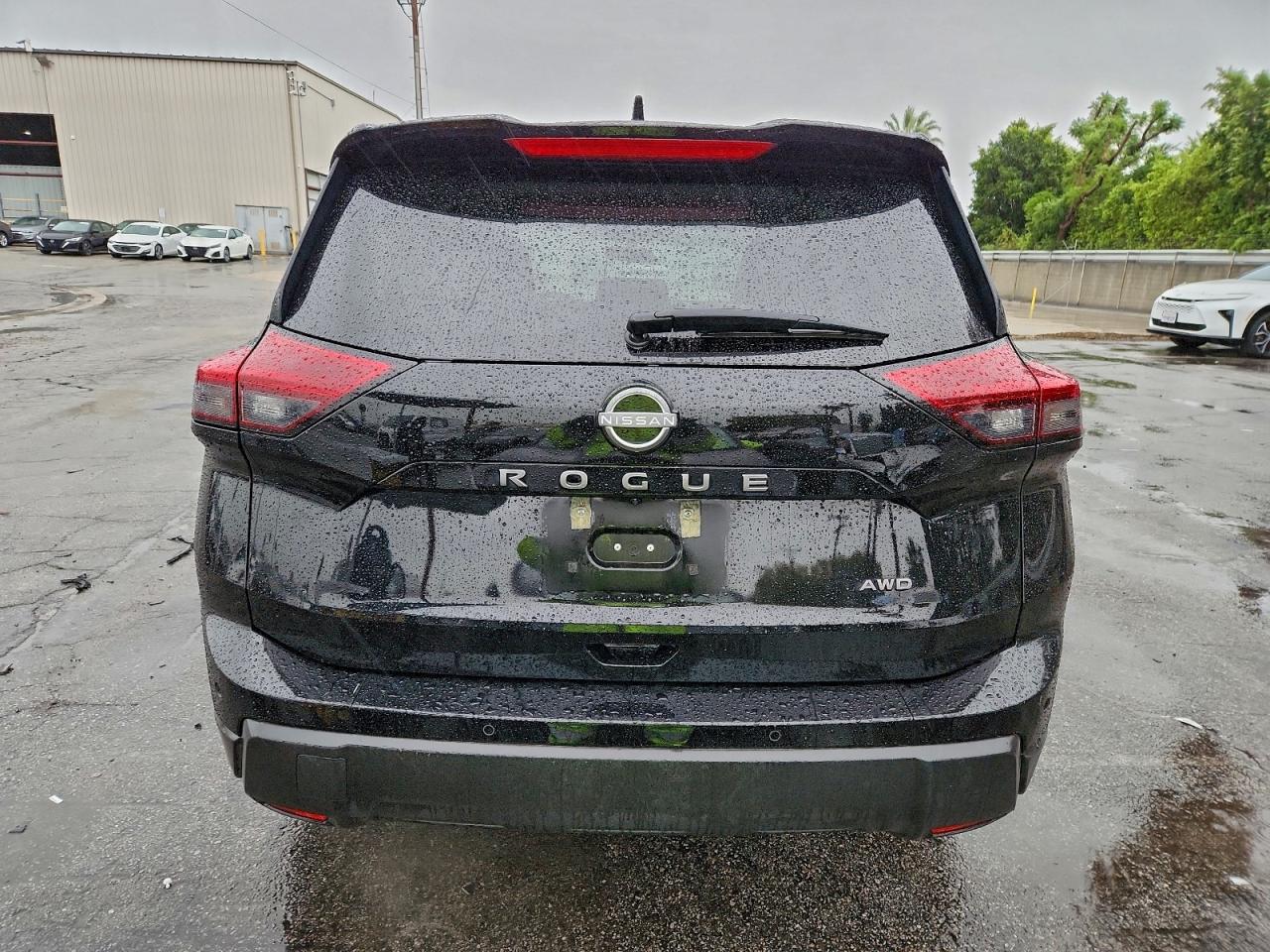 2025 NISSAN ROGUE SV photo 6