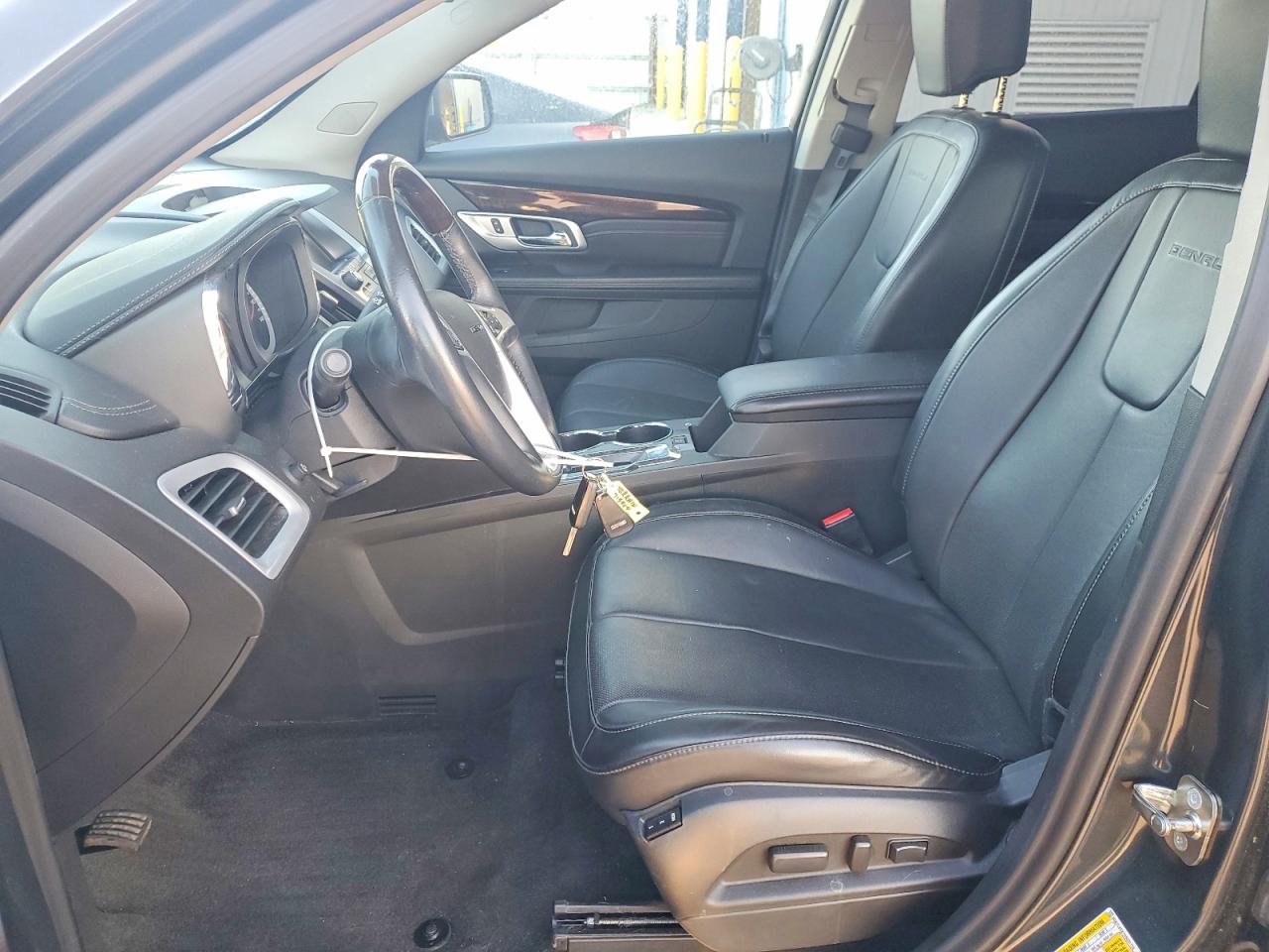 2017 GMC TERRAIN DENALI photo 7