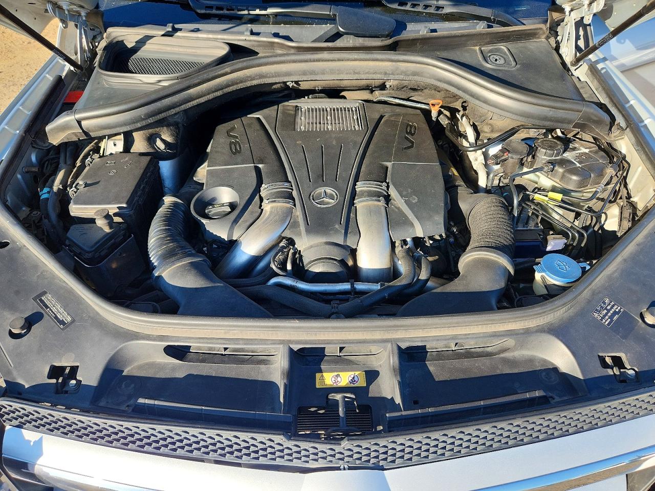 2015 MERCEDES-BENZ GL 550 4MATIC photo 11