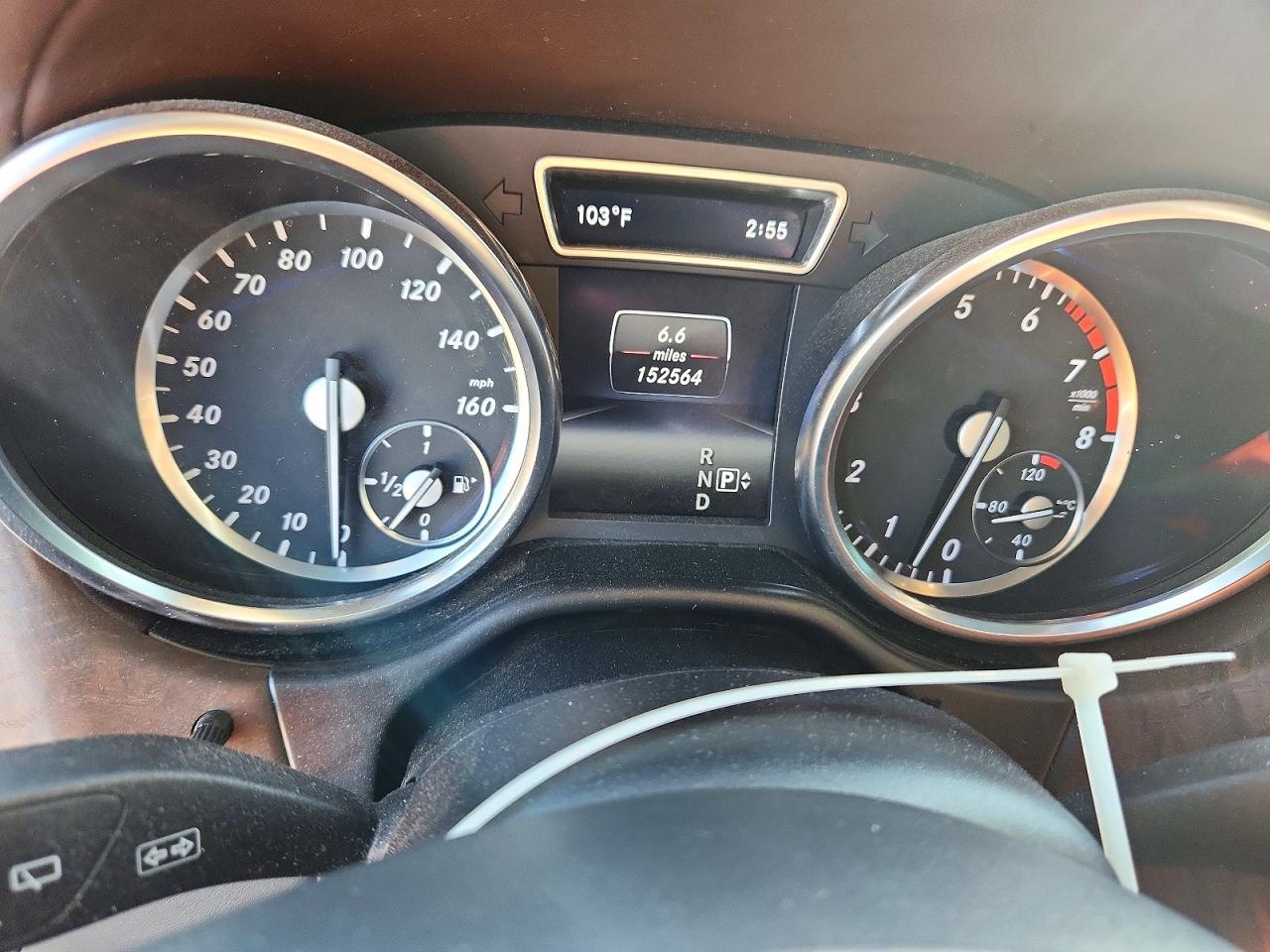 2015 MERCEDES-BENZ GL 550 4MATIC photo 9