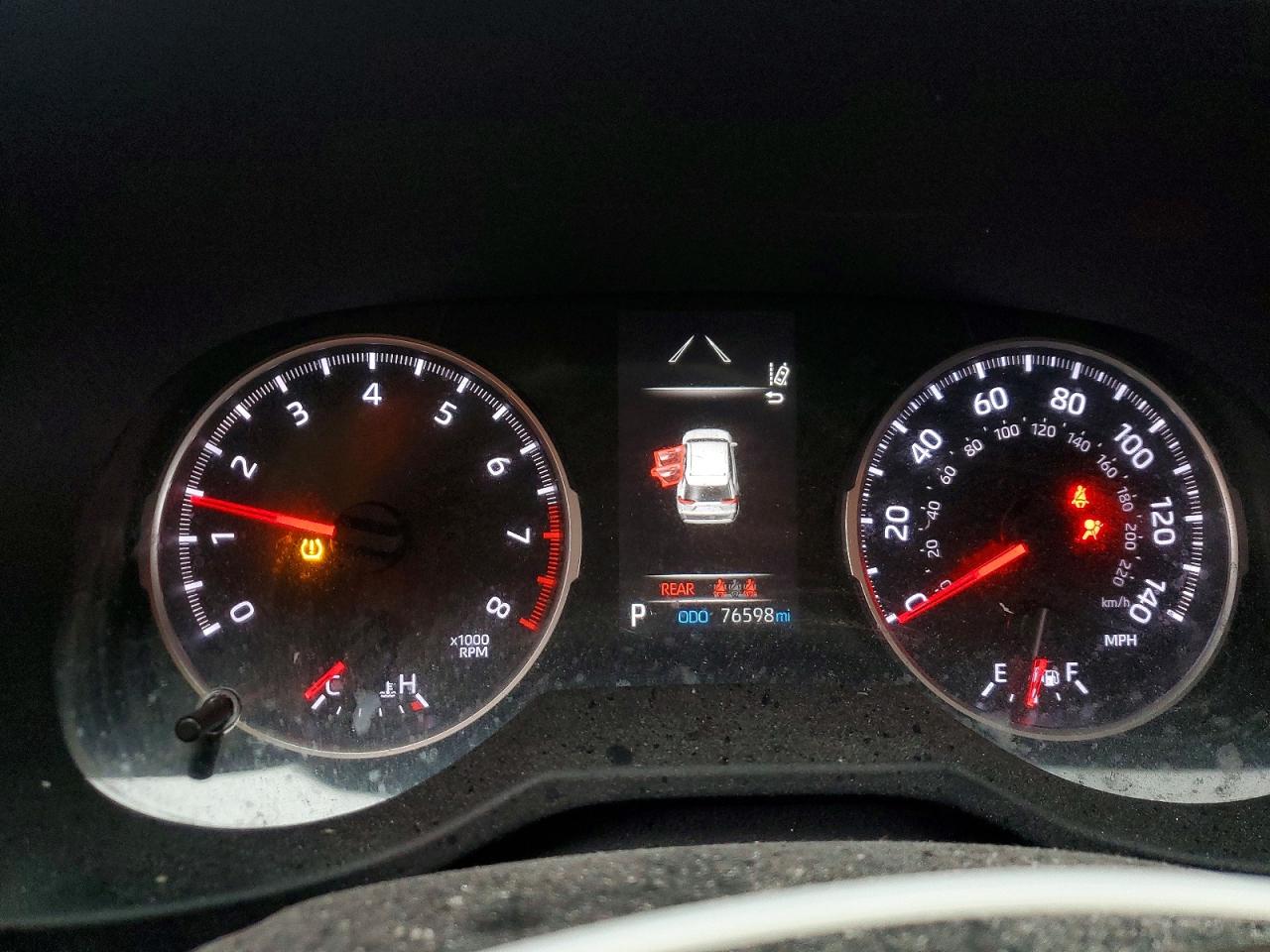 2021 TOYOTA RAV4 LE photo 17