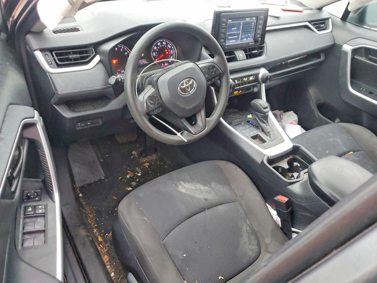 2021 TOYOTA RAV4 LE photo 15