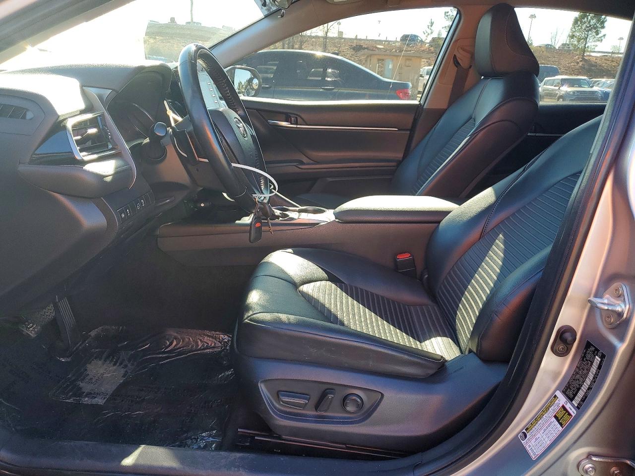 2023 TOYOTA CAMRY photo 13