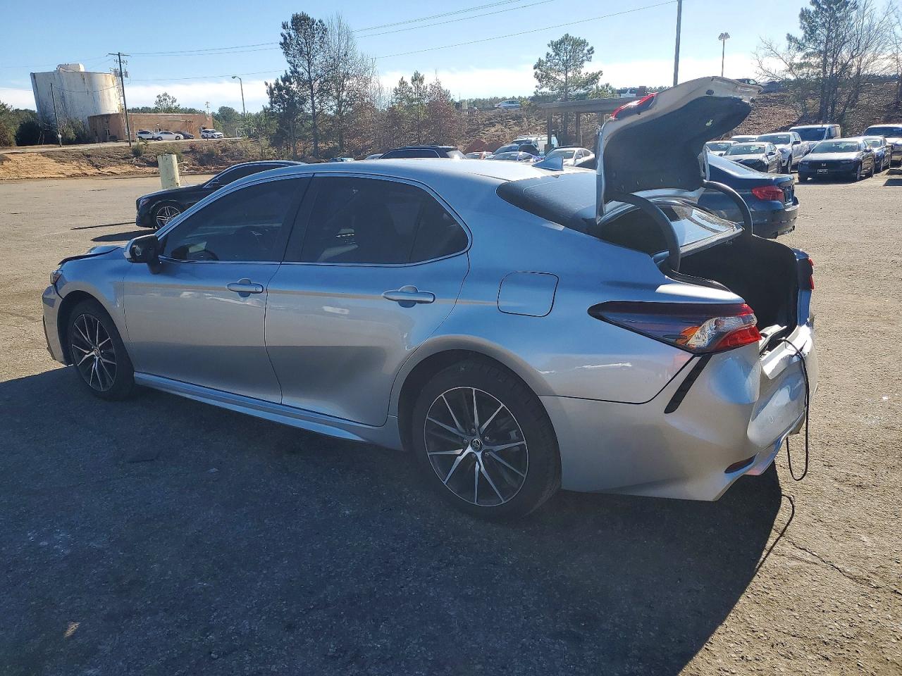 2023 TOYOTA CAMRY photo 3