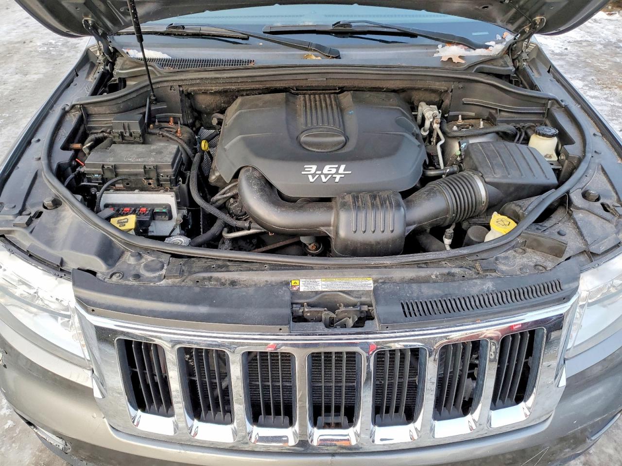 2012 JEEP GRAND CHEROKEE LAREDO photo 12
