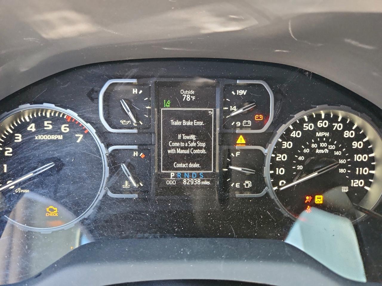 2018 TOYOTA TUNDRA CREWMAX SR5 photo 17