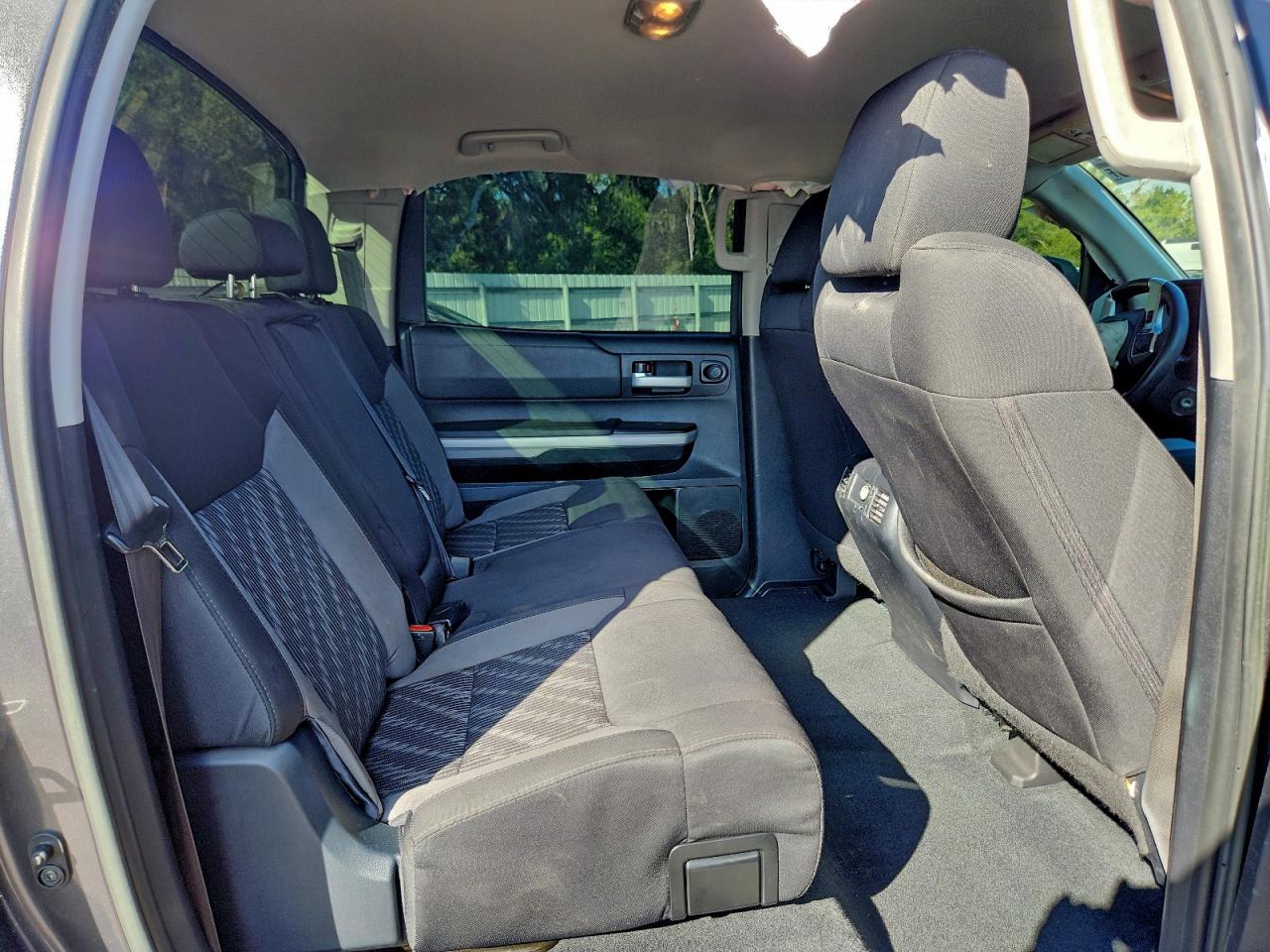 2018 TOYOTA TUNDRA CREWMAX SR5 photo 19