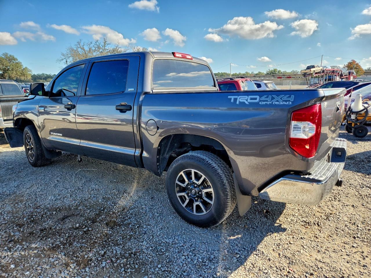 2018 TOYOTA TUNDRA CREWMAX SR5 photo 3