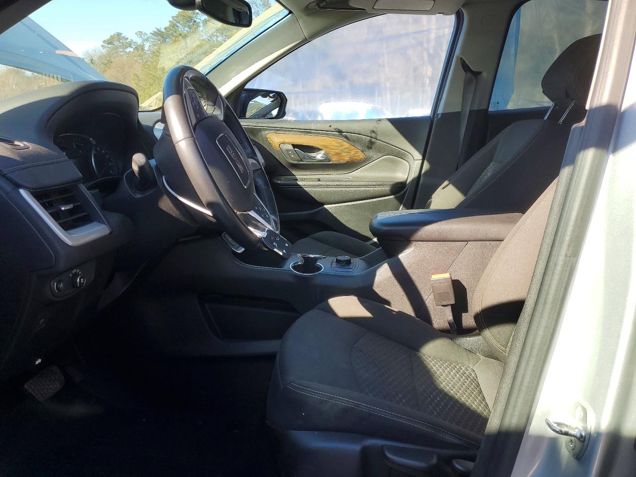 2020 GMC TERRAIN SLE photo 7
