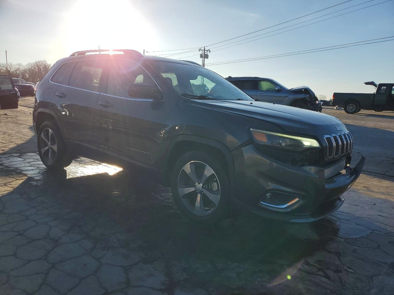 2019 JEEP CHEROKEE LIMITED photo 4