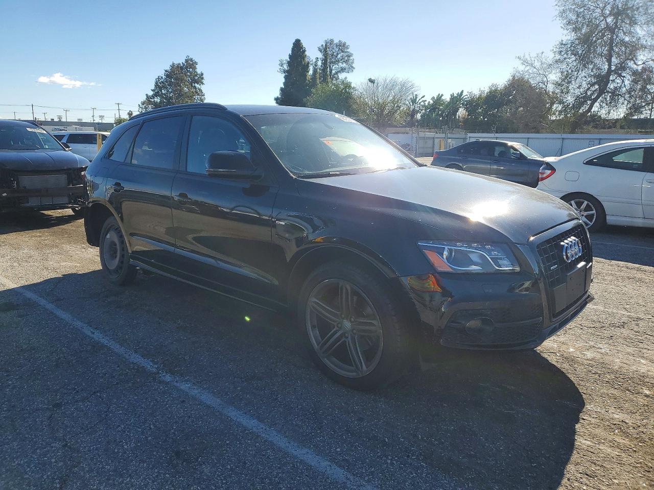 2012 AUDI Q5 PREMIUM PLUS photo 4
