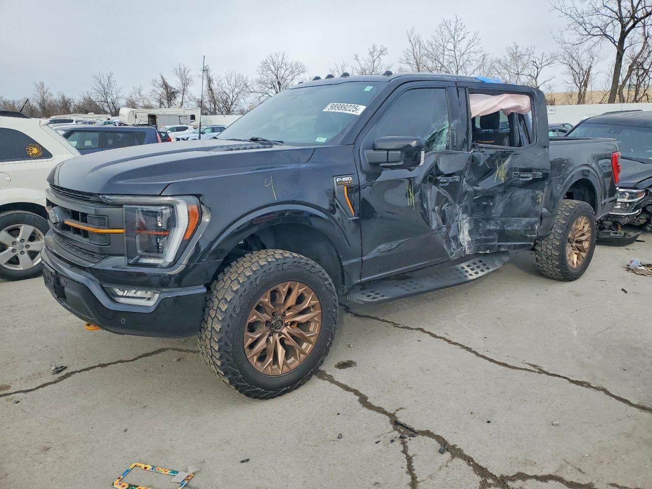 2022 FORD F150
