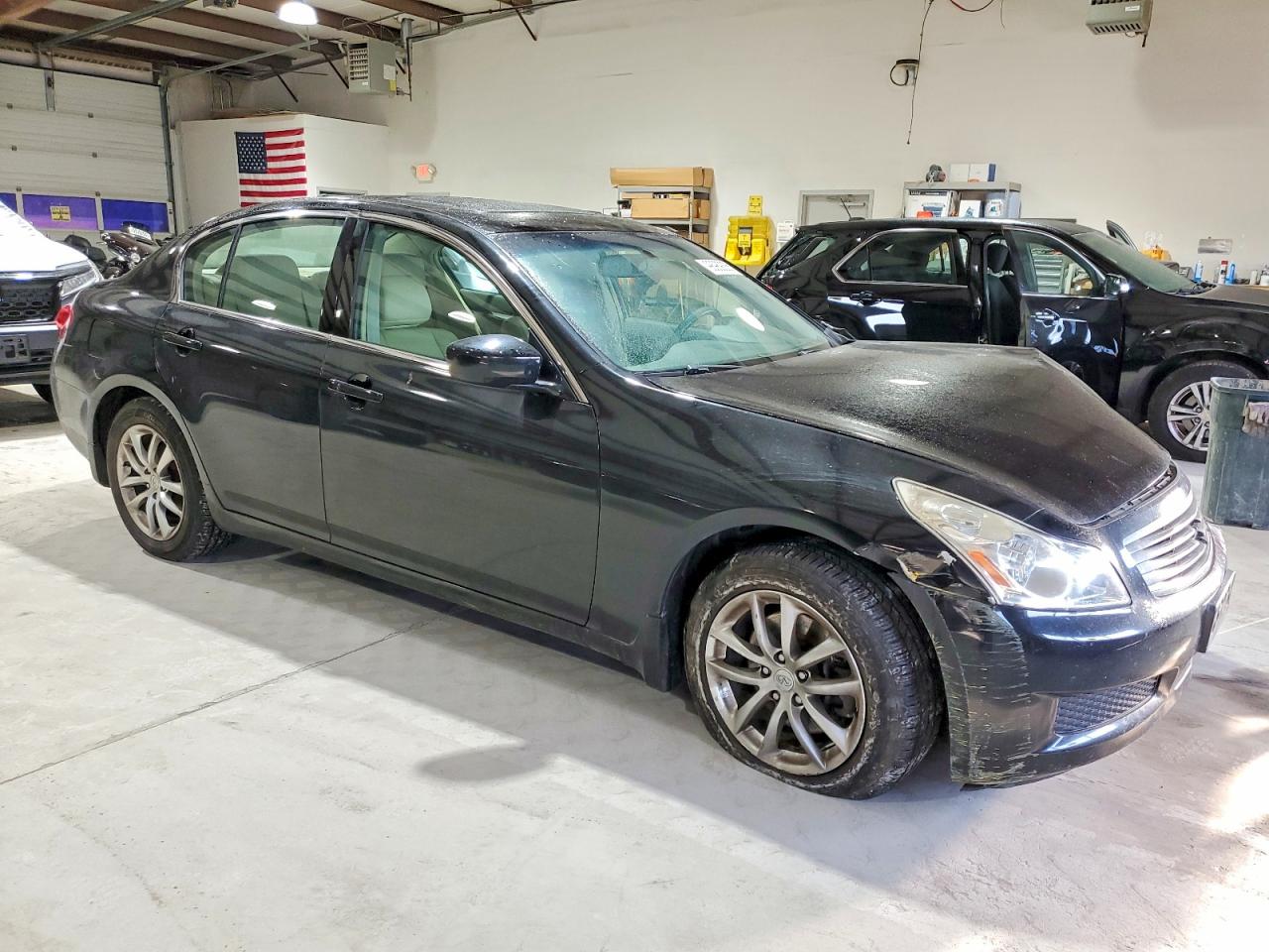 2009 INFINITI G37 photo 7