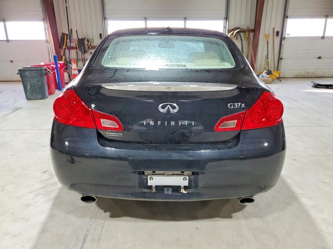 2009 INFINITI G37 photo 11
