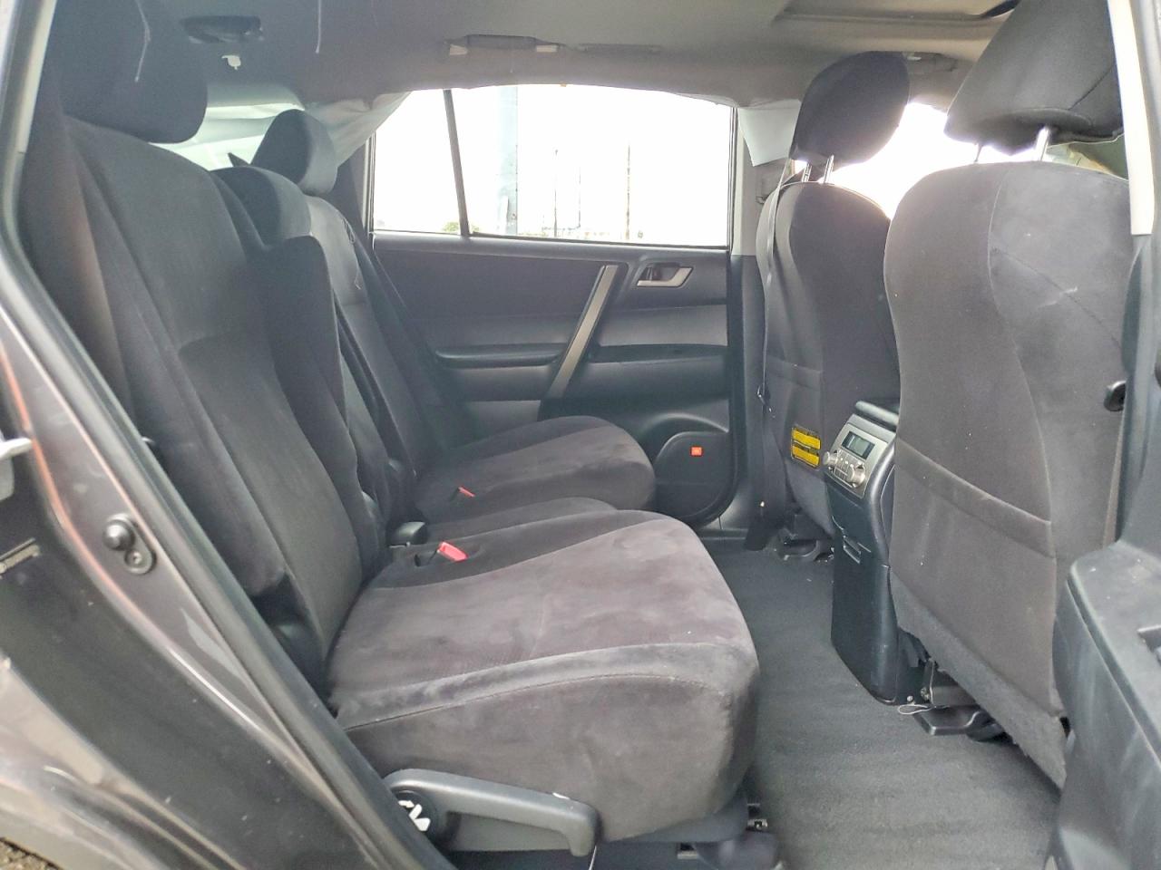 2009 TOYOTA HIGHLANDER SPORT photo 21