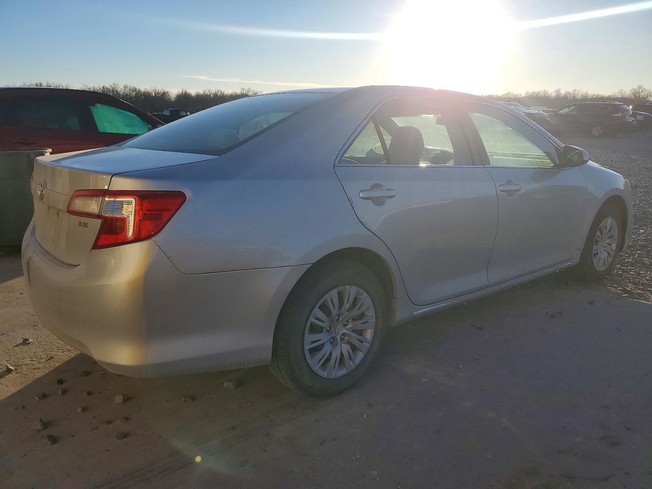 2012 TOYOTA CAMRY BASE photo 3