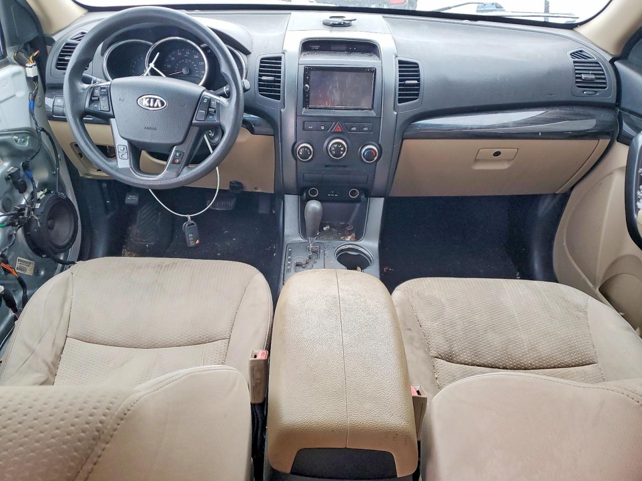 2012 KIA SORENTO BASE photo 8