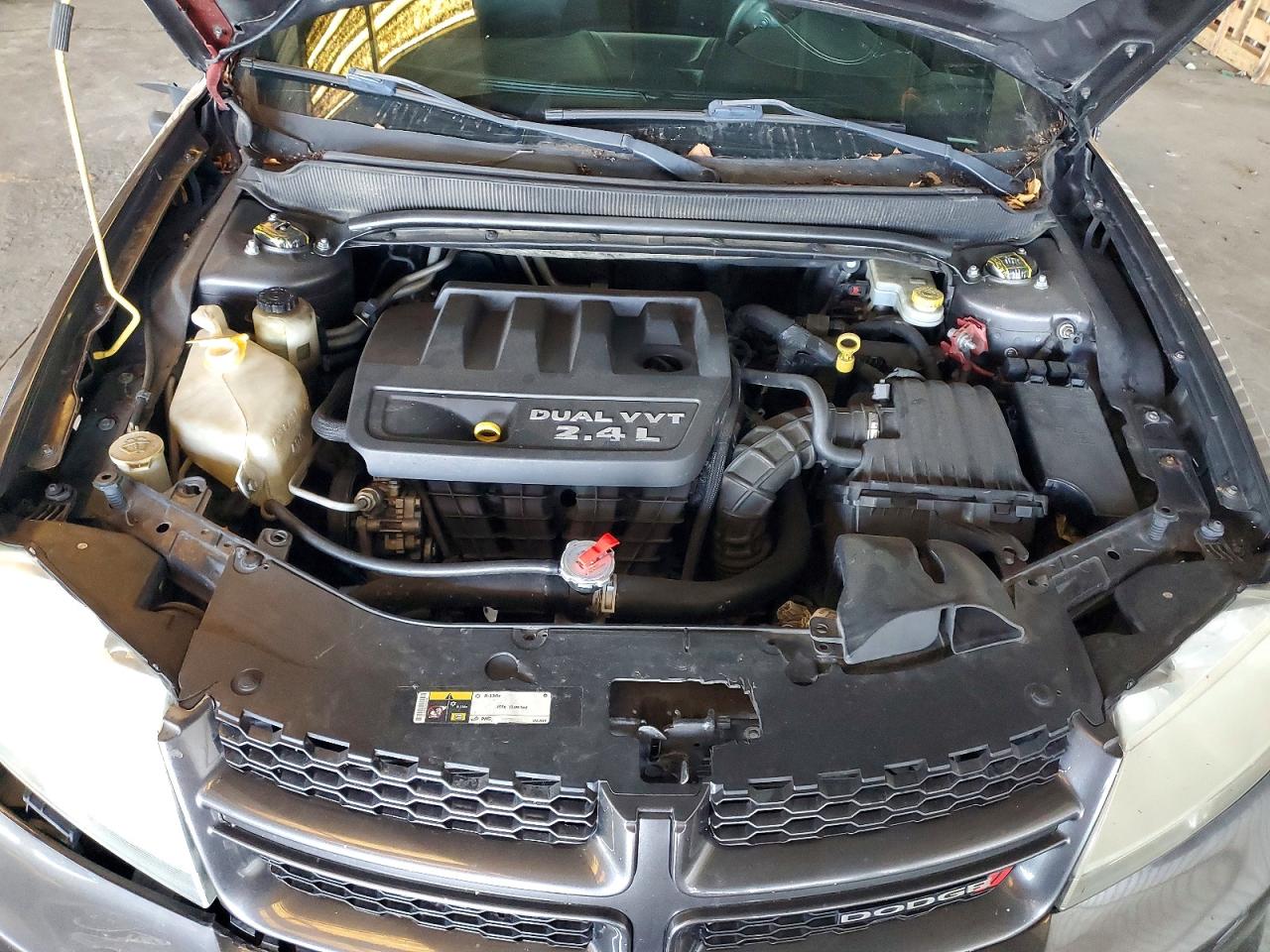 2014 DODGE AVENGER SE photo 11