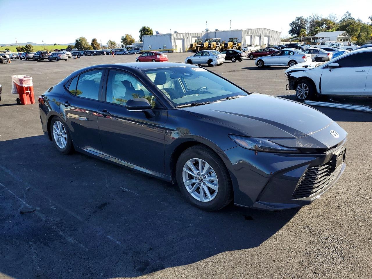 2025 TOYOTA CAMRY XSE photo 4