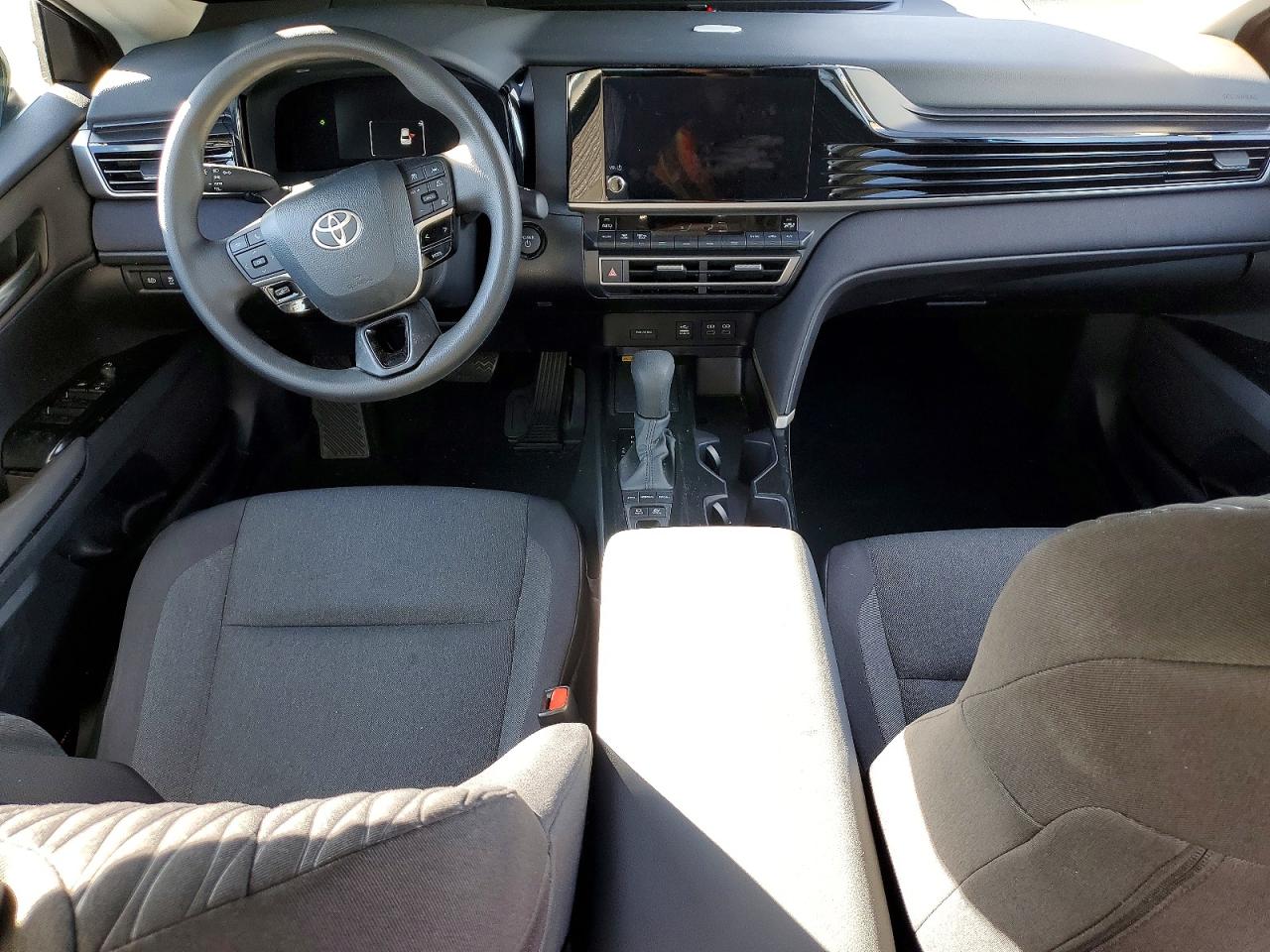 2025 TOYOTA CAMRY XSE photo 8