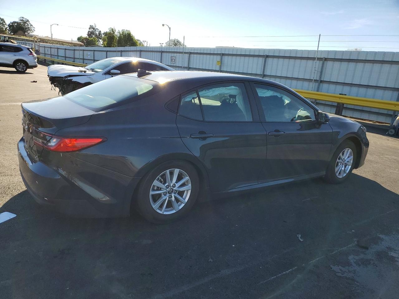 2025 TOYOTA CAMRY XSE photo 3