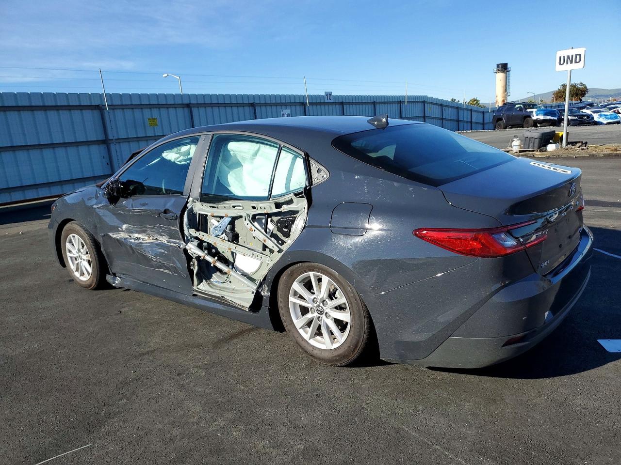 2025 TOYOTA CAMRY XSE photo 2