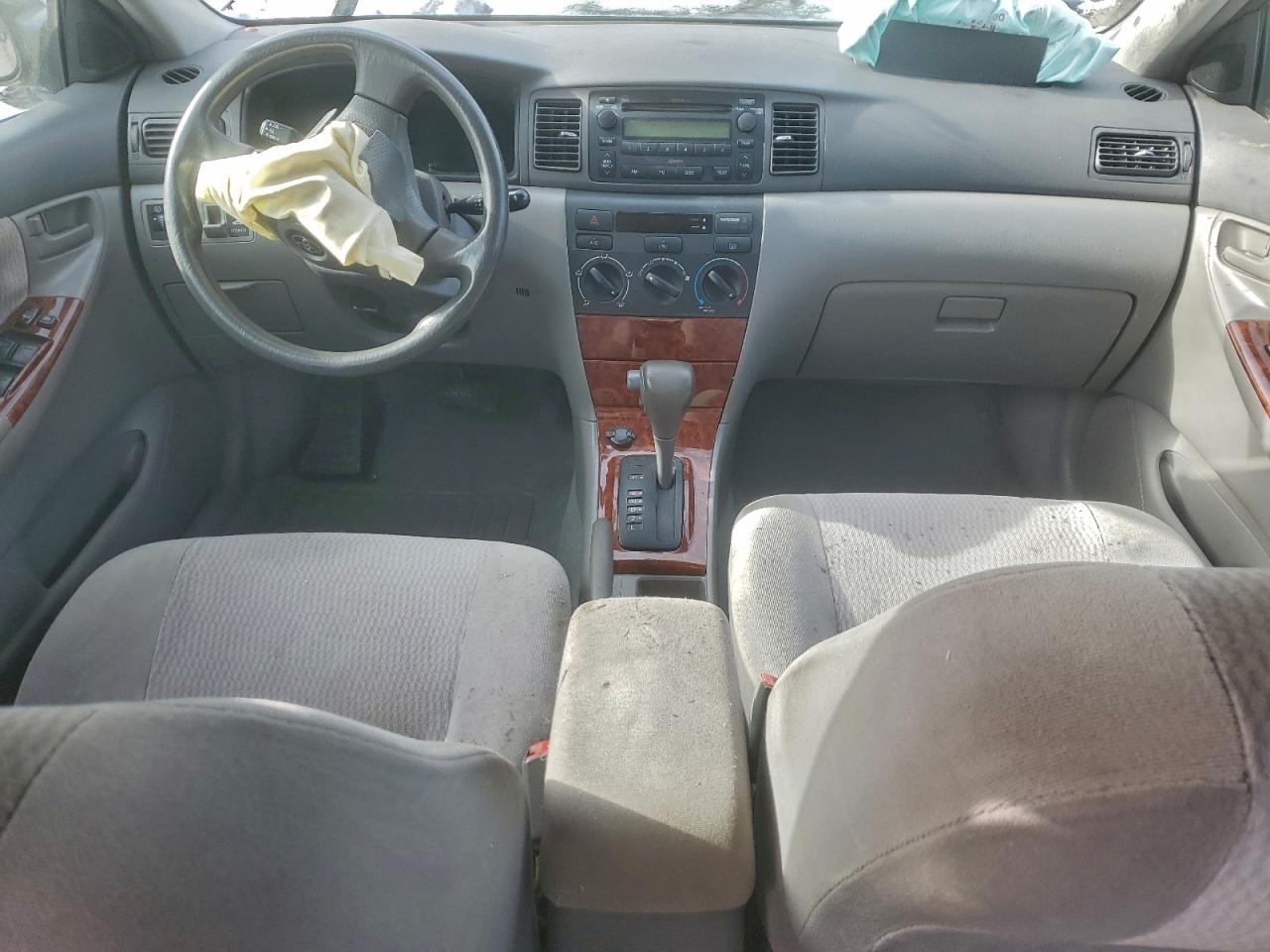2006 TOYOTA COROLLA CE photo 8