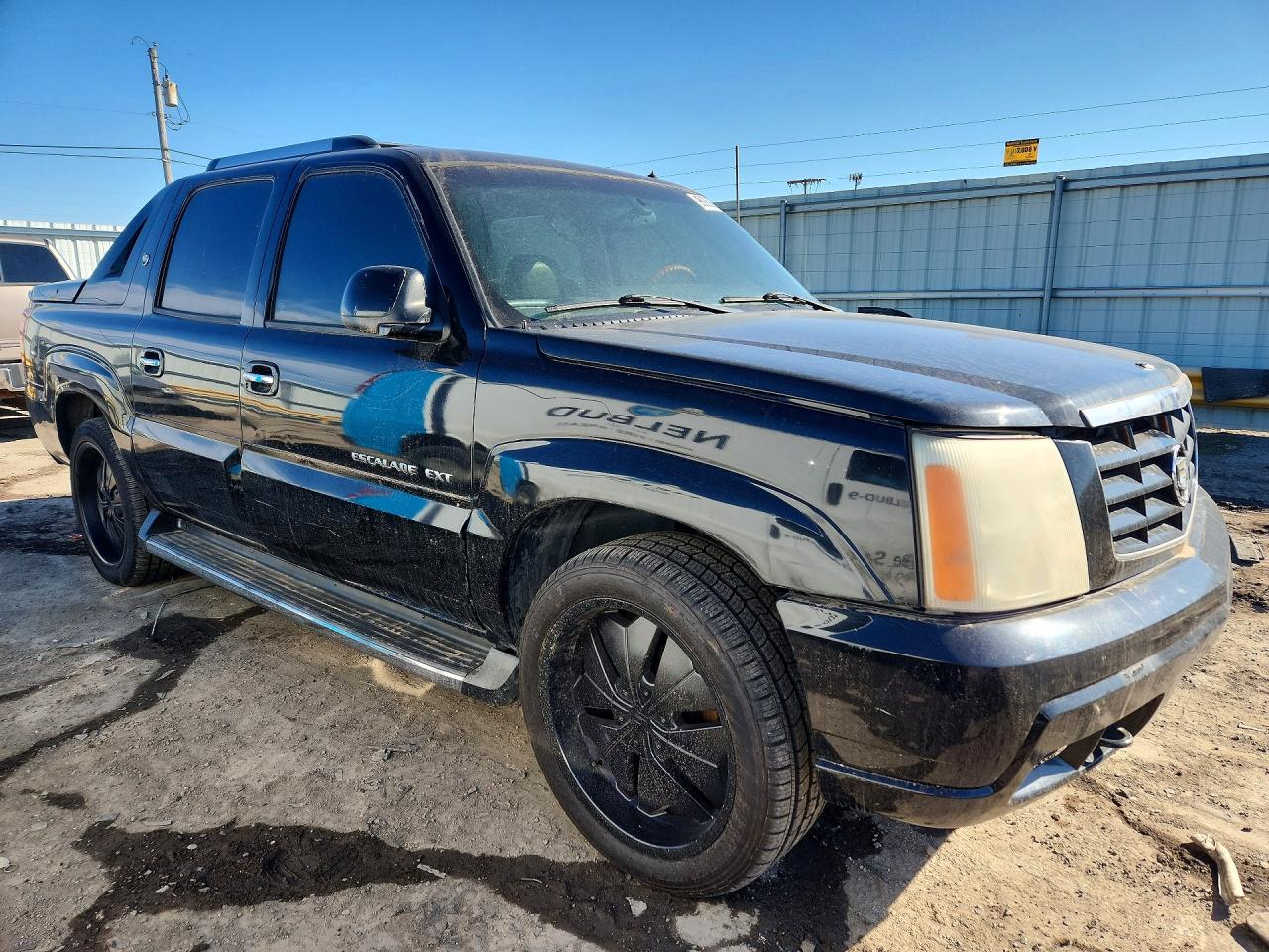 2002 CADILLAC ESCALADE EXT photo 7