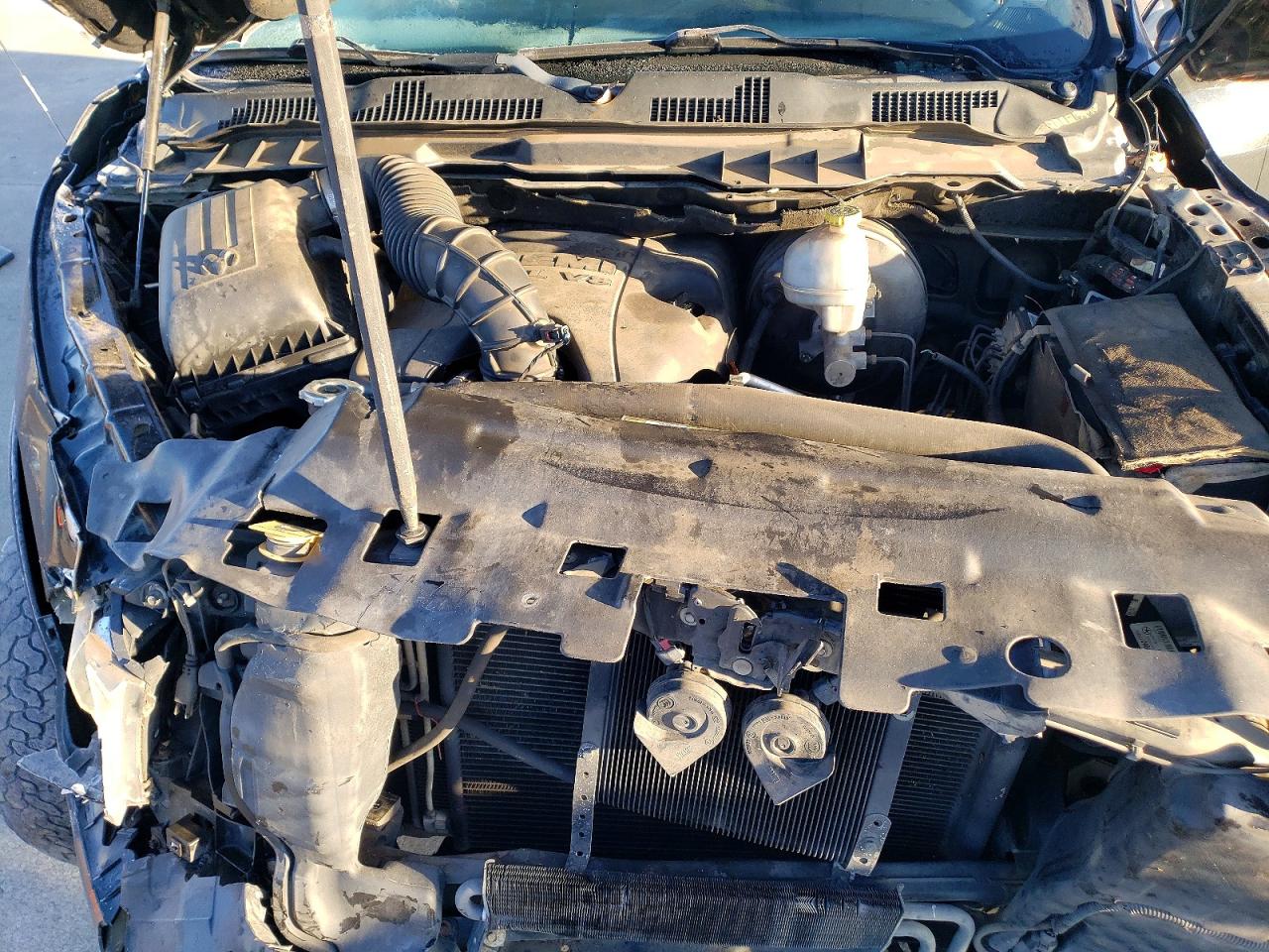 2010 DODGE RAM 1500 photo 11