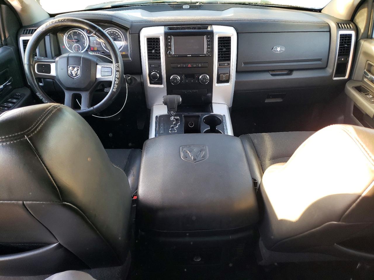 2010 DODGE RAM 1500 photo 8